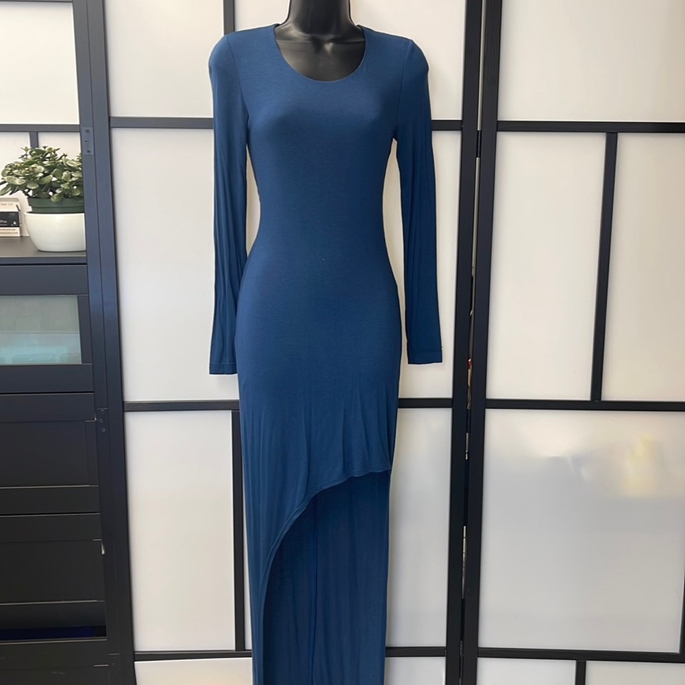 Woman’s Gorgeous Jersey Dress